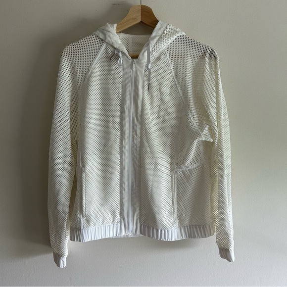 Lululemon Mesh on Mesh White Hooded Jacket - Picture 3 of 8